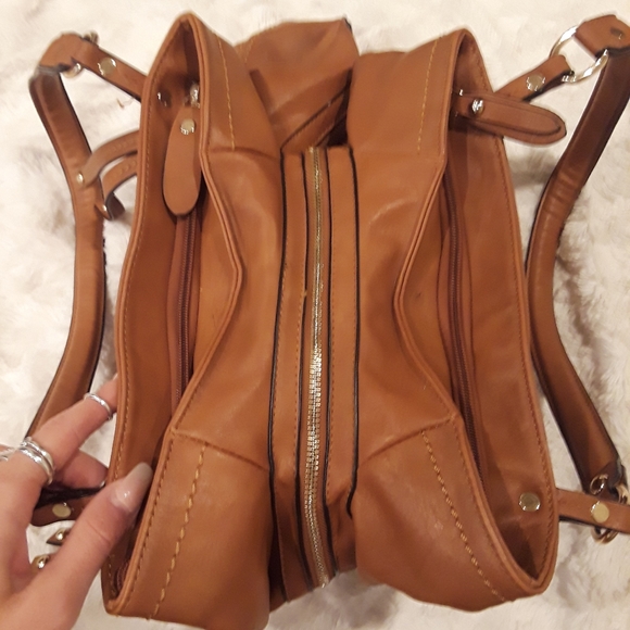 Tan purse - Picture 5 of 7